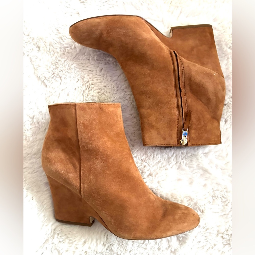 Sam Edelman Wilson Bootie Brown Suede Wedge w/ Side Zipper Size: 9.5 - Picture 4 of 5